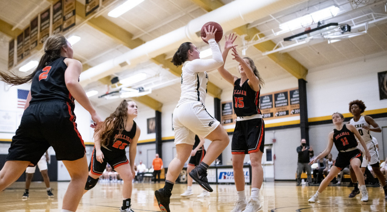 Basketball Wins Fourth Straight; Shoots Past Kentucky Christian 70-51